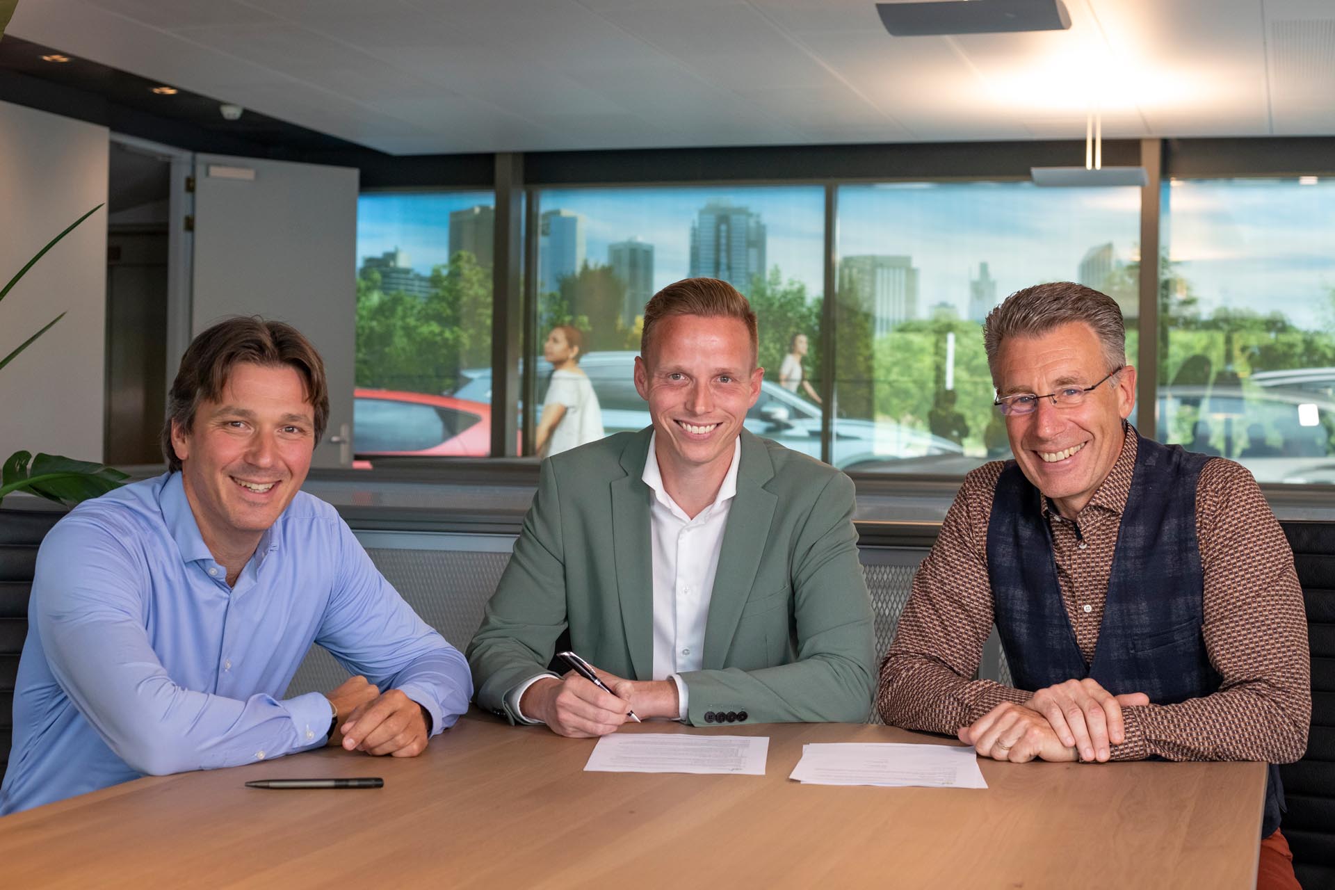 Volkswagen Pon Financial Services maatschappelijk sponsor van Stichting Ambulance Wens