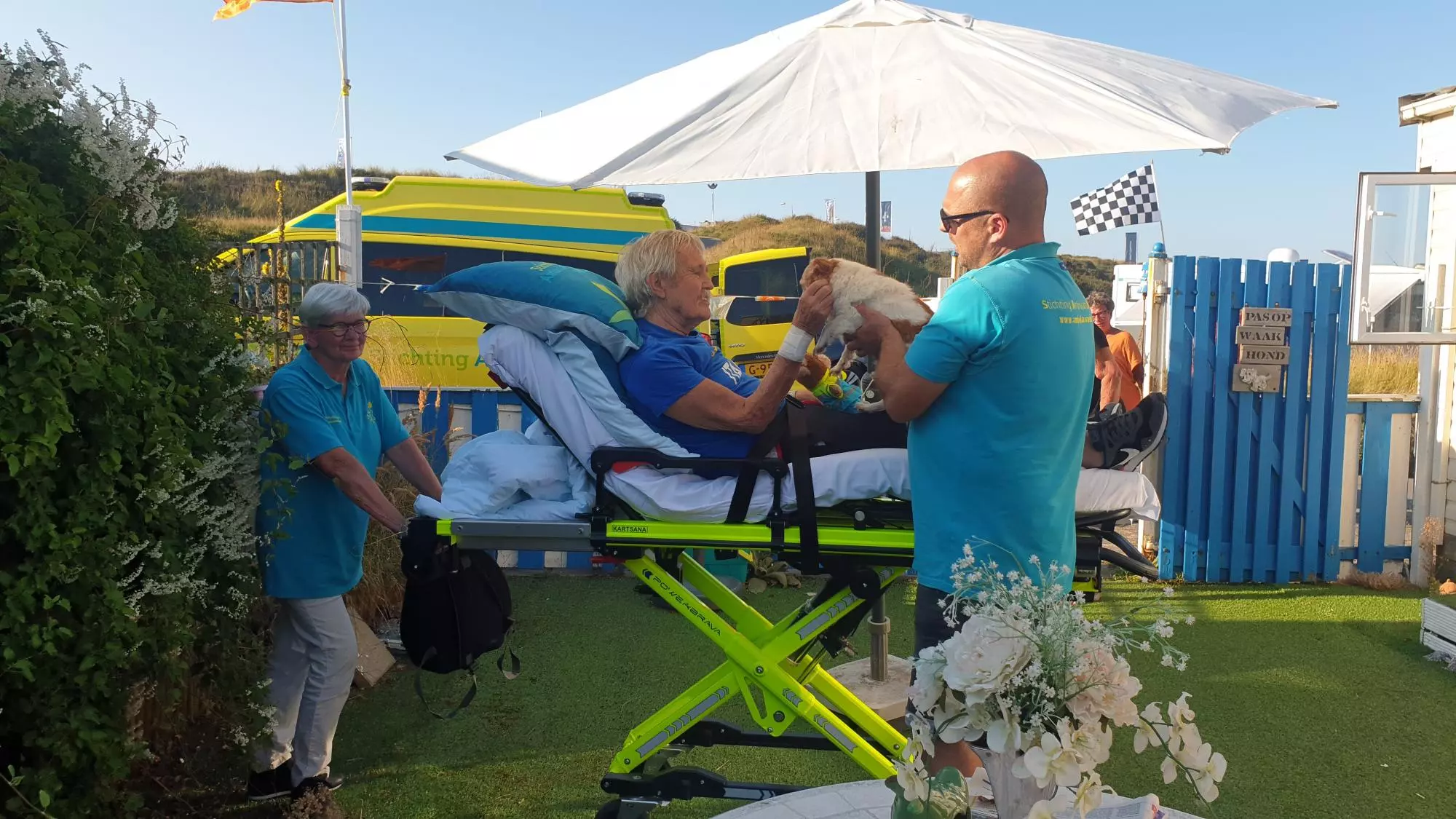 Jan (81) kon tóch Formule 1 kijken in Zandvoort dankzij Ambulance Wens