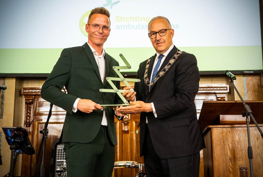 Stichting Ambulance Wens ontvangt de Rotterdam Promotieprijs 