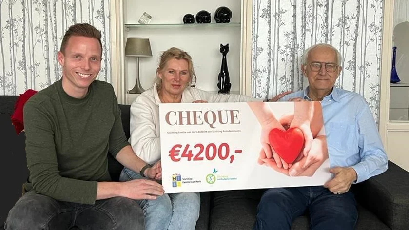 Stichting Familie van Herk uit Papendrecht stopt ermee; laatste donatie voor Ambulancewens